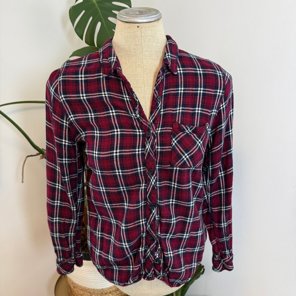 Rails Plaid Button Down Women‎ Medium Burgundy Navy Blue Flannel Rayon Shirt